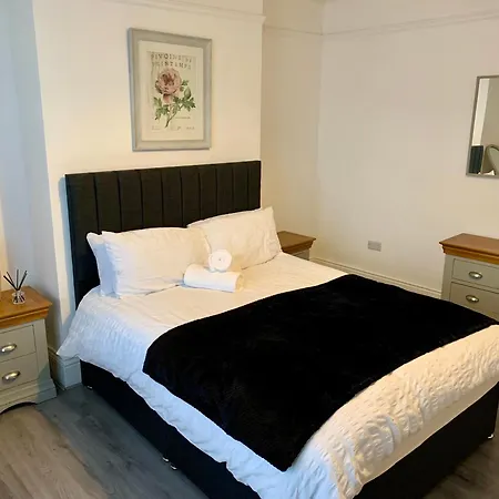 Blossom Holiday Lets - 3 Bed Bensham Apartment Gateshead Exterior photo