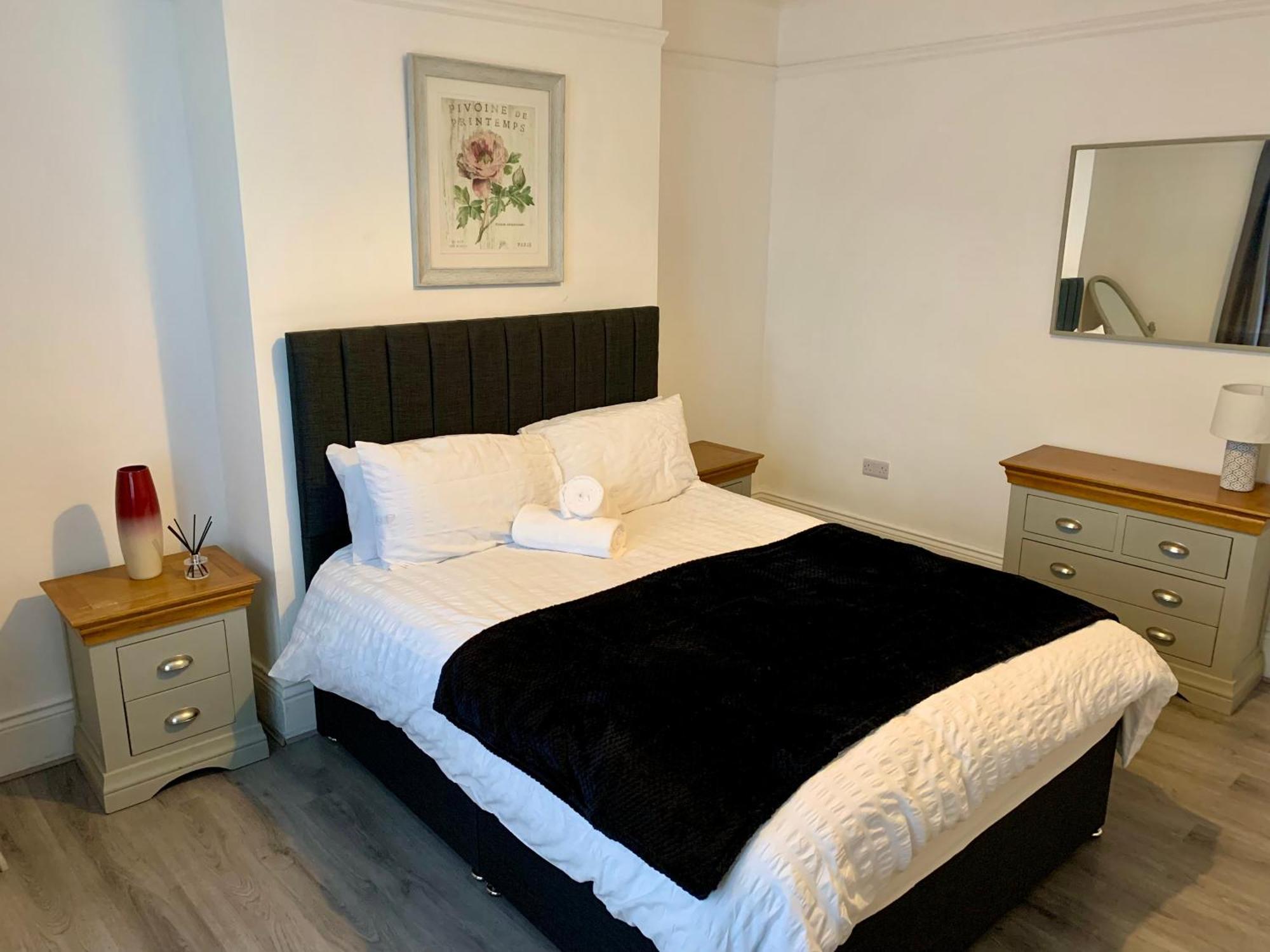 Blossom Lets - 3 Bed Bensham
